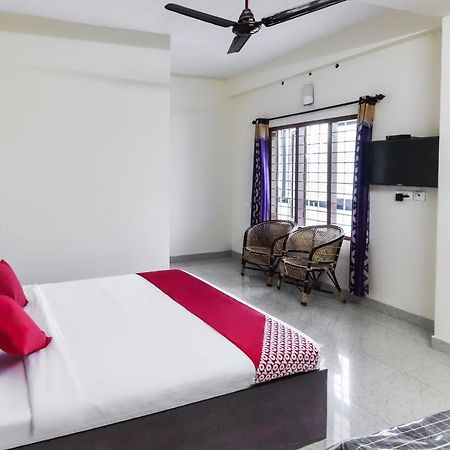 Oyo 49244 Green Castle Residency Hotel Nedumkandam Exterior foto
