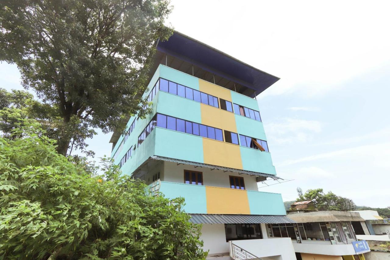 Oyo 49244 Green Castle Residency Hotel Nedumkandam Exterior foto